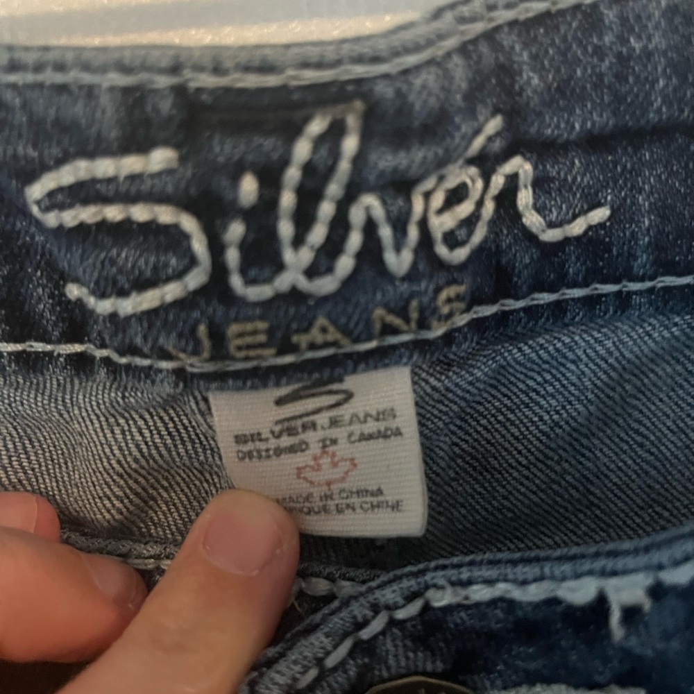 Silver Jeans, Aiko brand, capris, size 29x33 - Picture 4 of 8